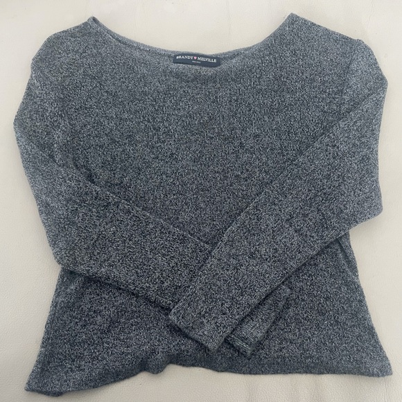 Brandy Melville Tops - WOMENS BRANDY MELVILLE GREY LONG SLEEVE TOP ONE SIZE